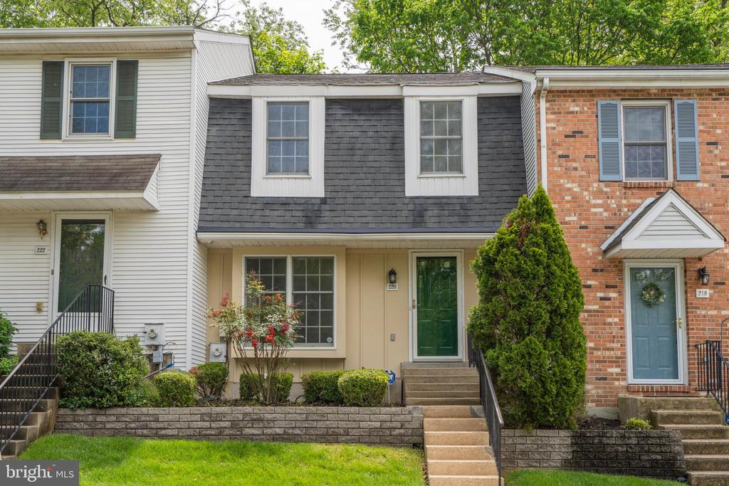 220 WOODHILL COURT Wilmington Home Listings - Kat Geralis Home Team Wilmington Delaware Real Estate